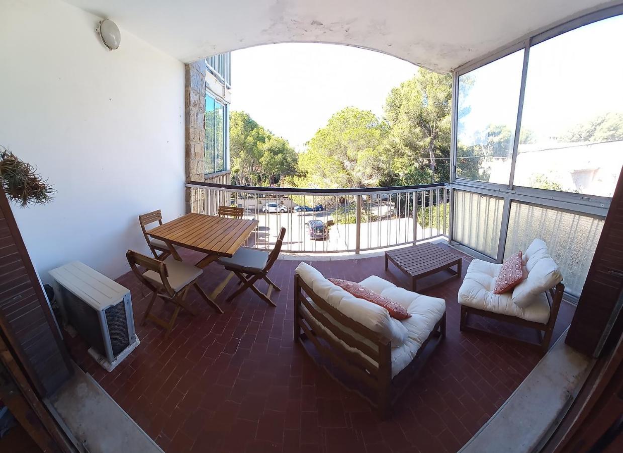Loft Climatise "La Pinede", 50 M2, Tres Calme, 5 Mn A Pied Des Plages, Lit King Size La Seyne-sur-Mer Bagian luar foto