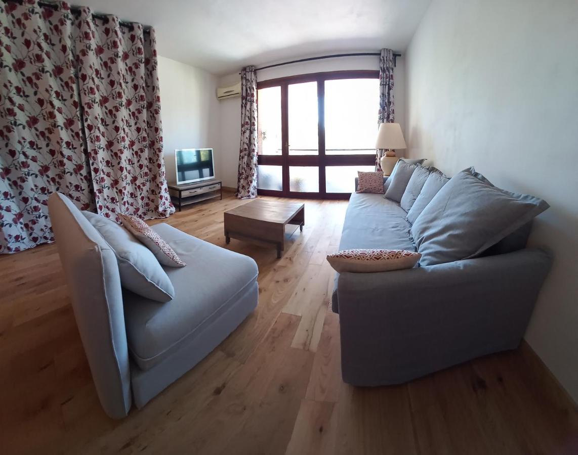 Loft Climatise "La Pinede", 50 M2, Tres Calme, 5 Mn A Pied Des Plages, Lit King Size La Seyne-sur-Mer Bagian luar foto